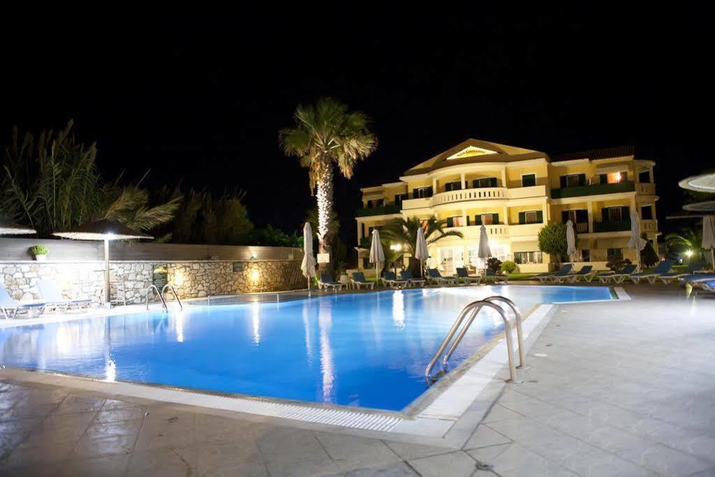 San Giovanni Beach Resort&Suites Agios Ioannis  Exterior foto